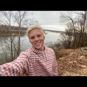 Meet your Posher, Eric